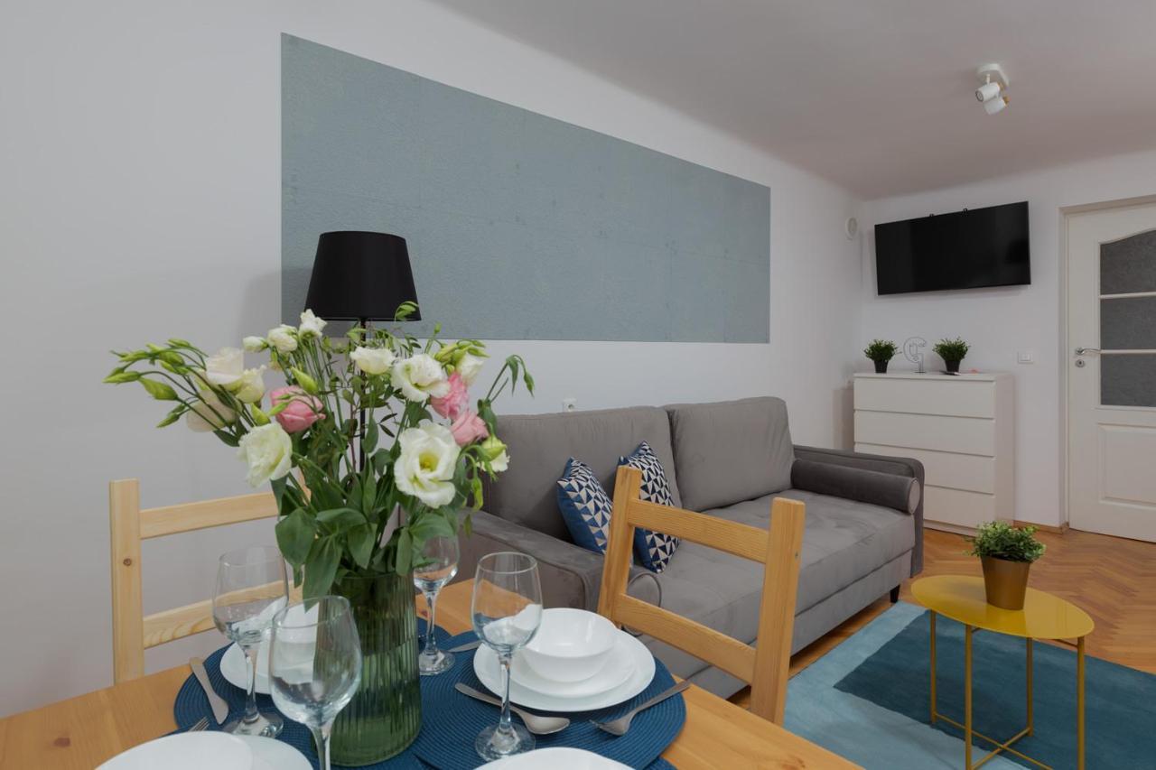 Stars Apartaments City Center By Noclegi Renters Varsovia Exterior foto
