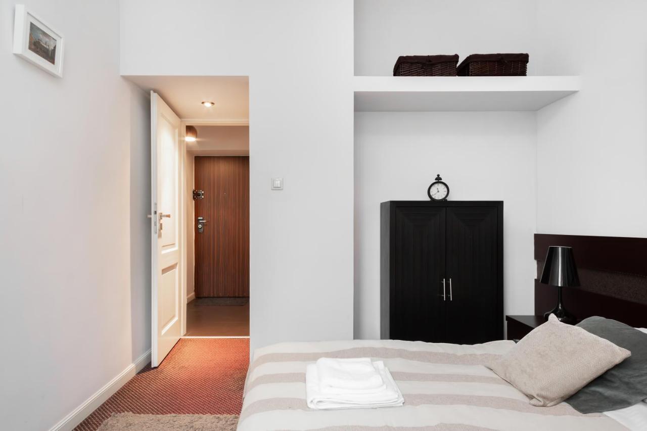 Stars Apartaments City Center By Noclegi Renters Varsovia Exterior foto