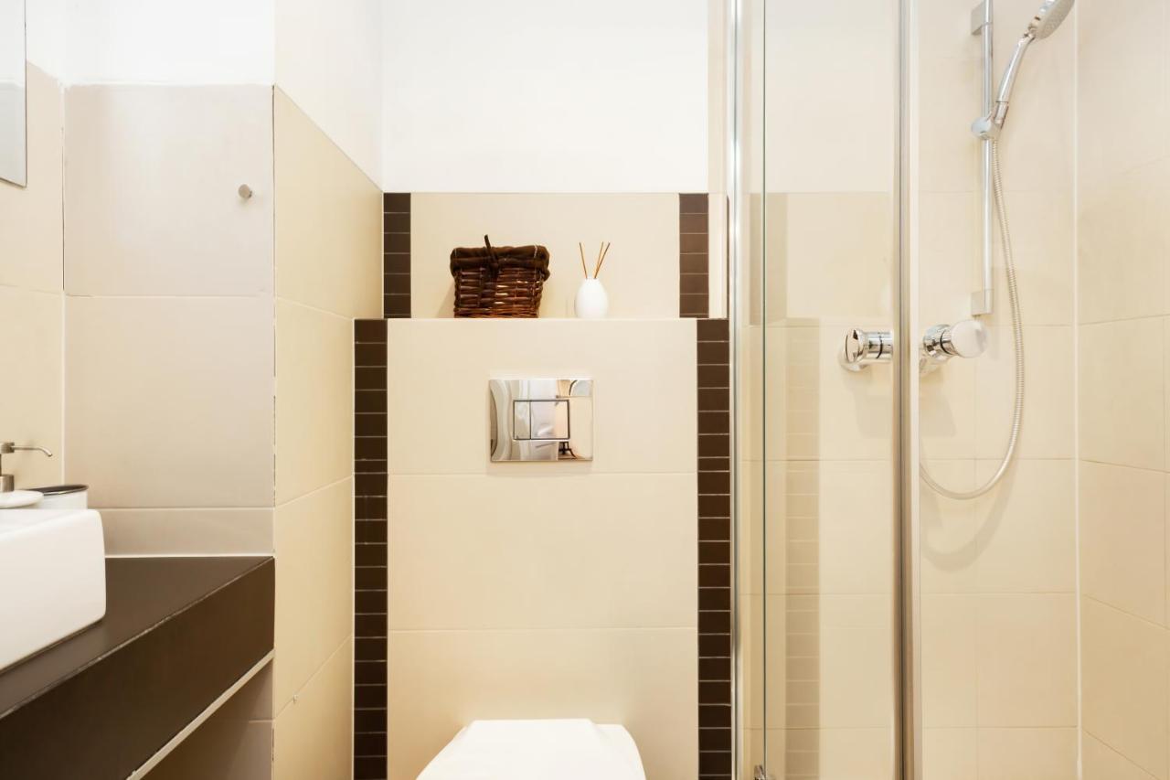 Stars Apartaments City Center By Noclegi Renters Varsovia Exterior foto