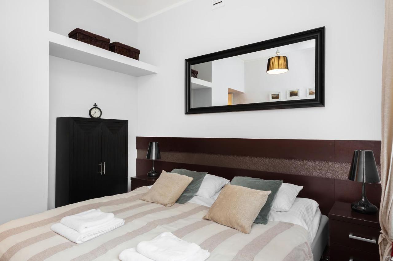 Stars Apartaments City Center By Noclegi Renters Varsovia Exterior foto